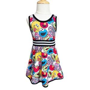 Sesame Street Girls Kids Colorful Sleeveless A-Line Character Dress. 18 Months.